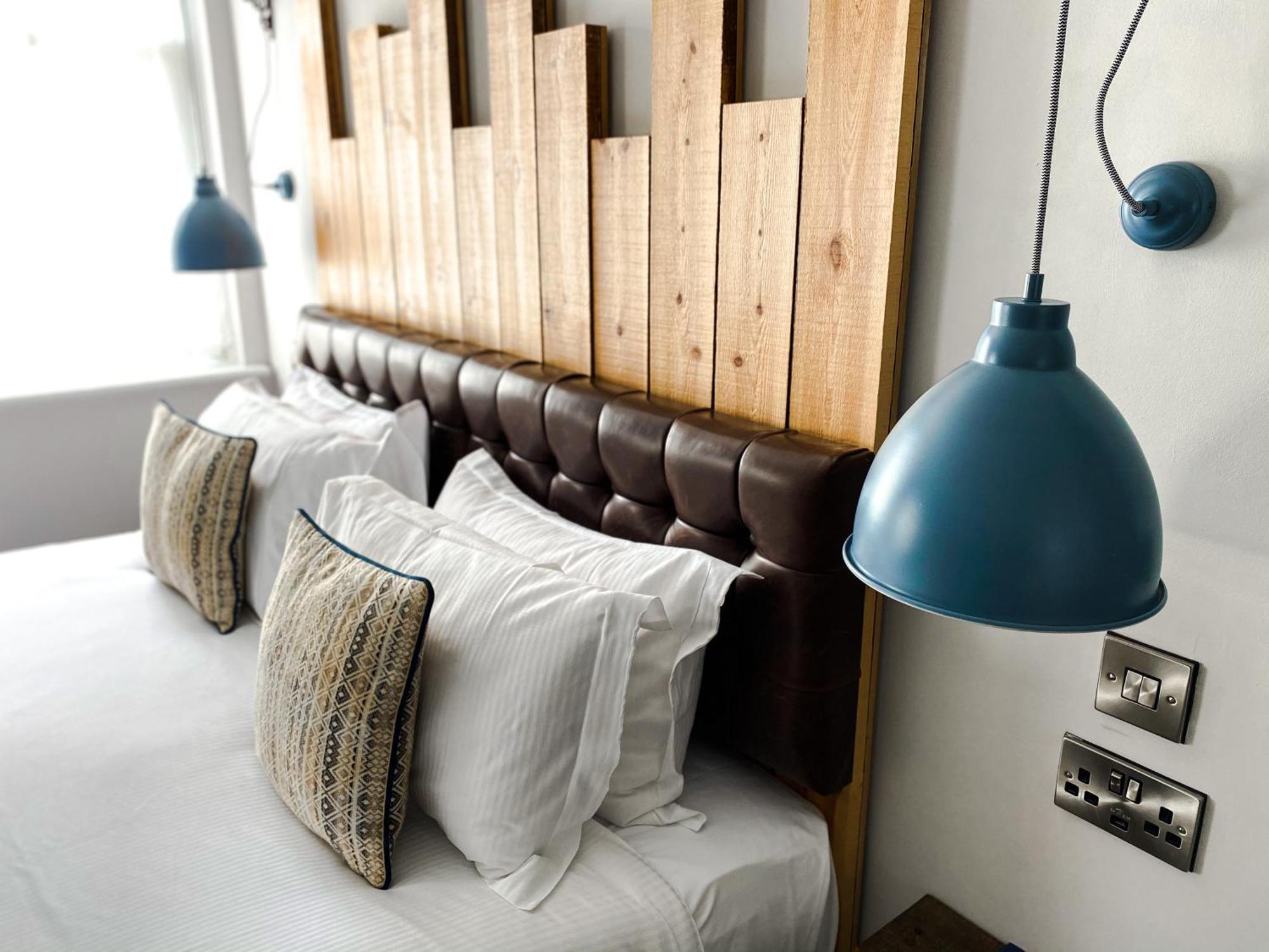 Helen Browning'S Royal Oak Hotel Swindon Bilik gambar