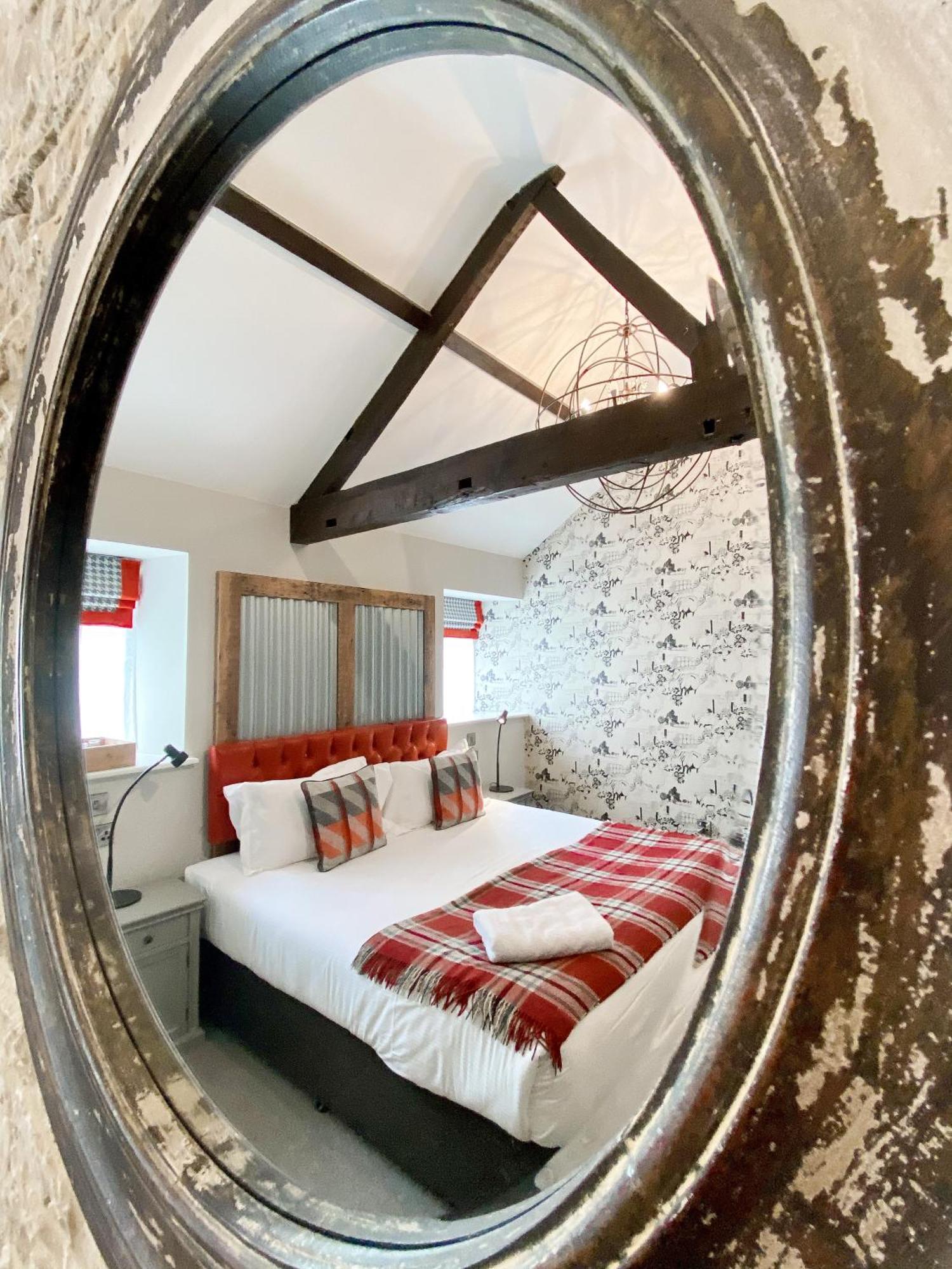 Helen Browning'S Royal Oak Hotel Swindon Bilik gambar